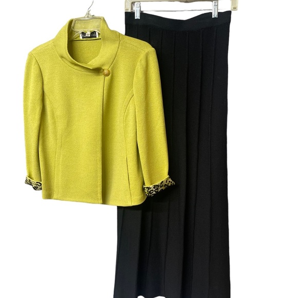 ST.JOHN COLLECTION Lime Green
Jacket with Animal Print Cuffs /skirt Size 8 - Picture 6 of 15